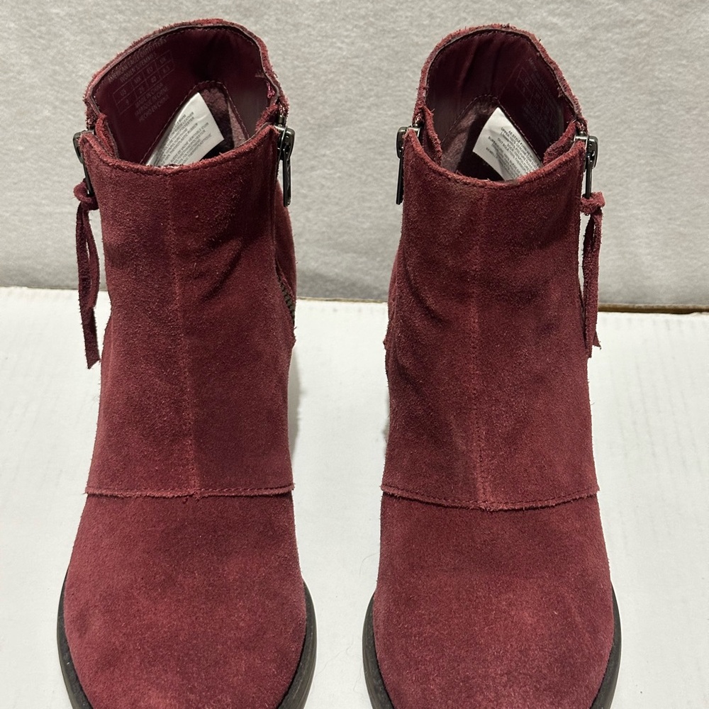 Women's Suede Ankle Boots - Burgundy